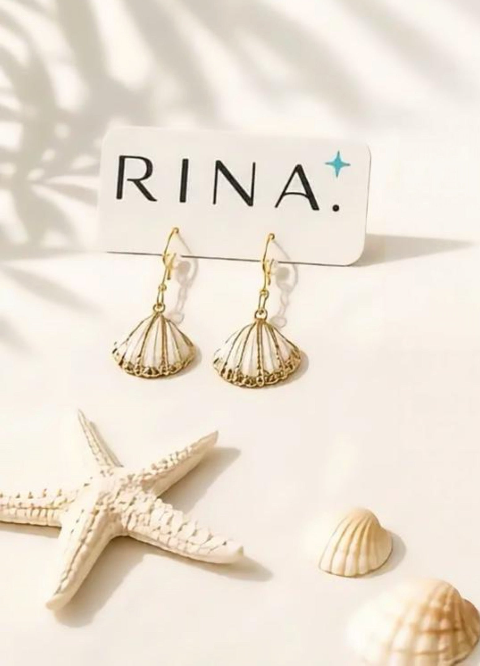 White Shell Earing